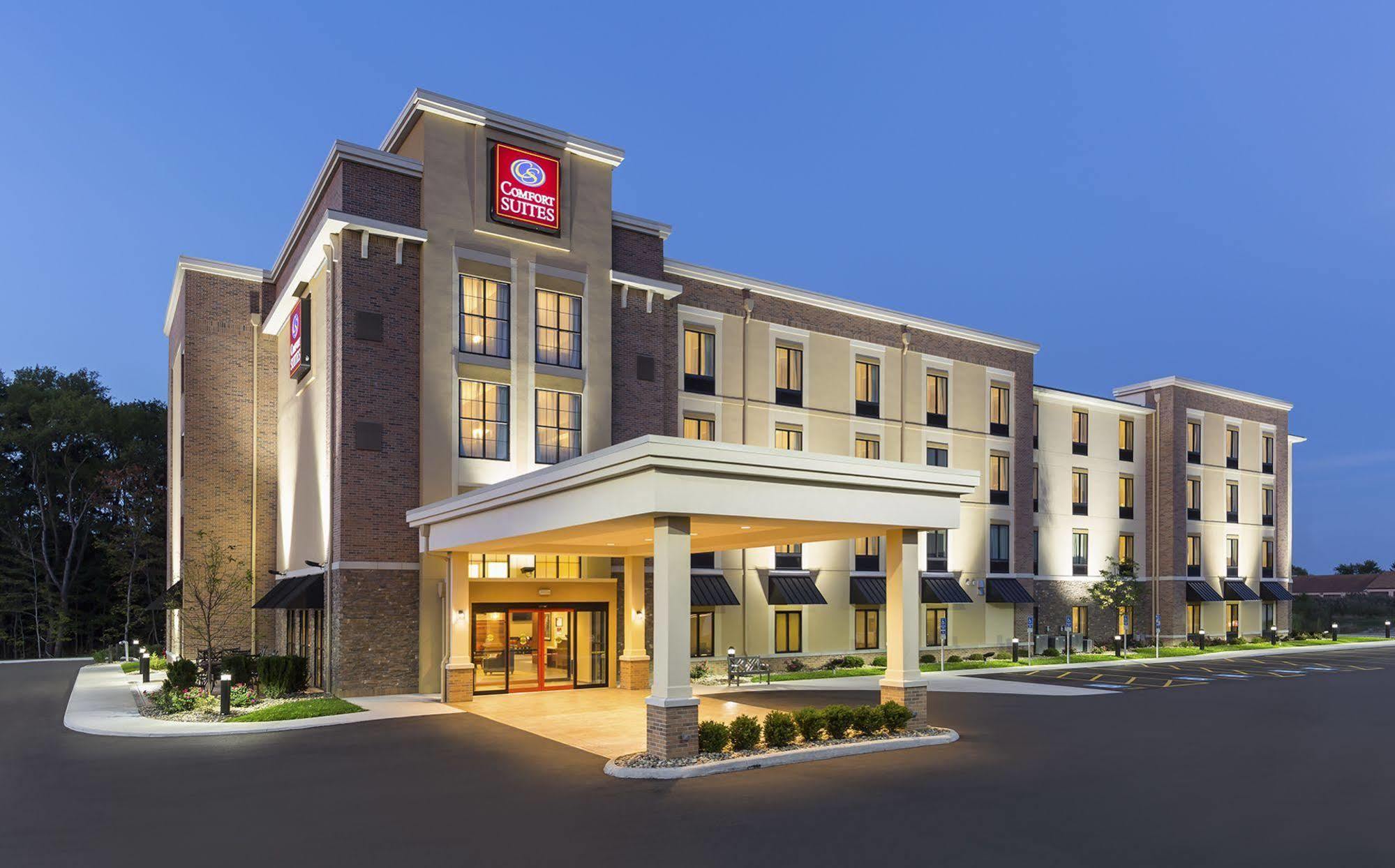 Comfort Suites Hartville-North Canton Uniontown Exterior photo
